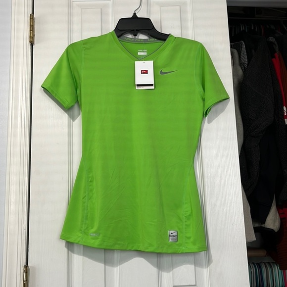 Nike Tops - Vintage Nike Top